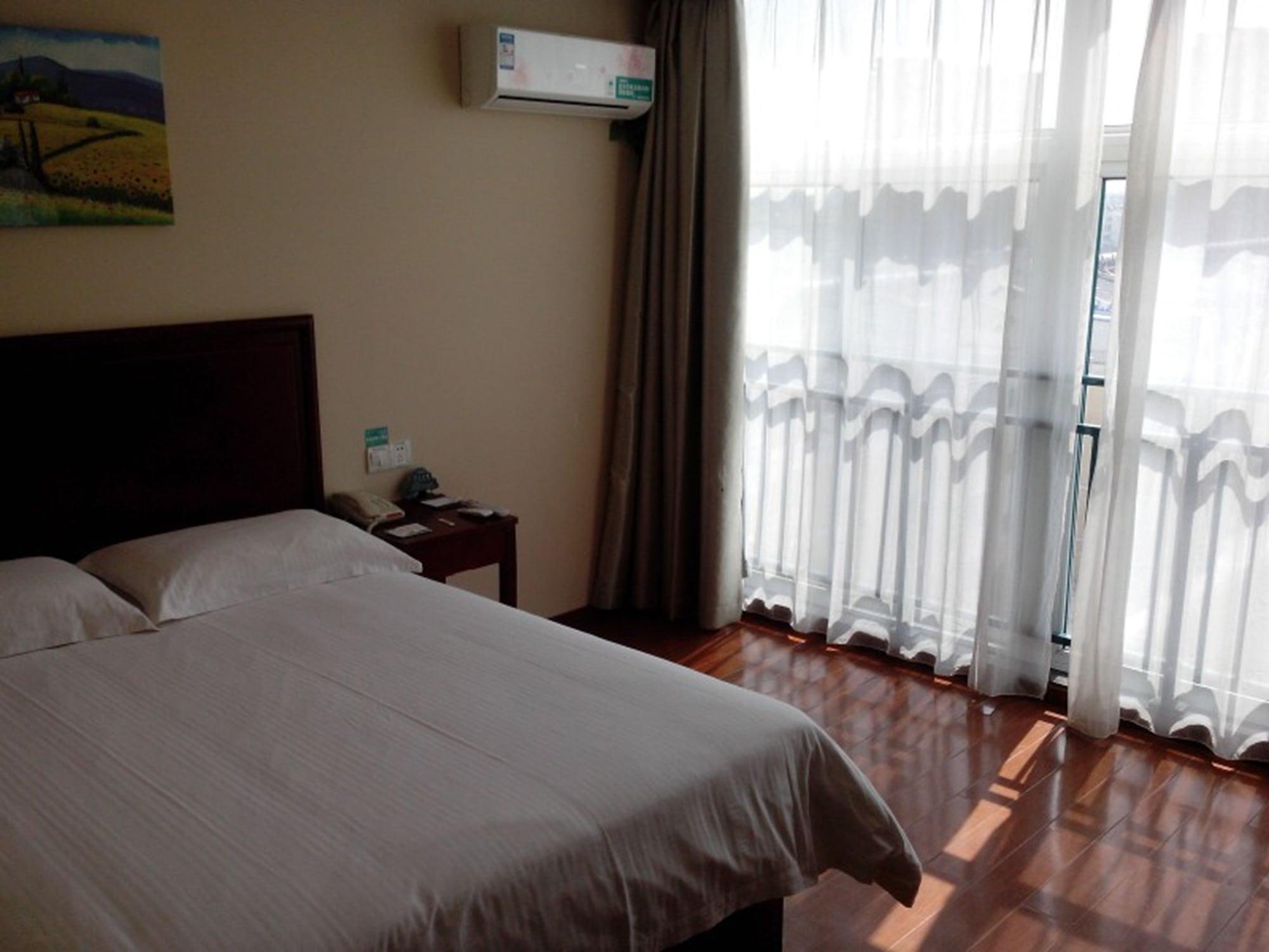 Greentree Inn Jiangsu Xuzhou Feng County East Jiefang Road Business Hotel Exterior photo